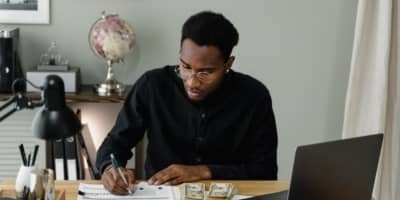 Registering and Unregistering for VAT