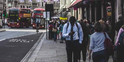 Can High Street Stores Win Against E-commerce?