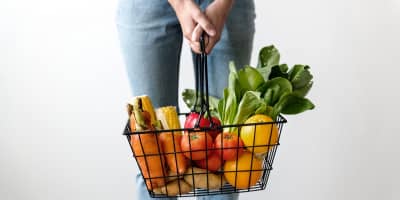 Plastic-Free Shopping, Tech Teams & Brand Writing