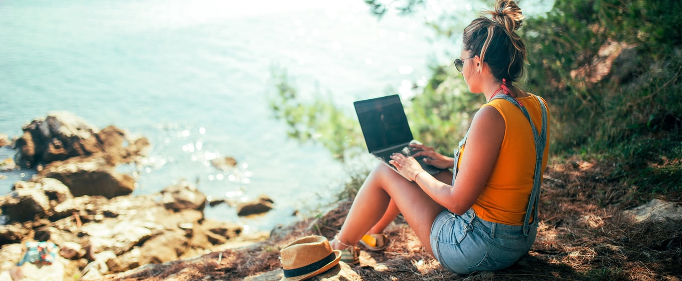 7 Tools to Help You Run Your Business on Holiday - Fleximize