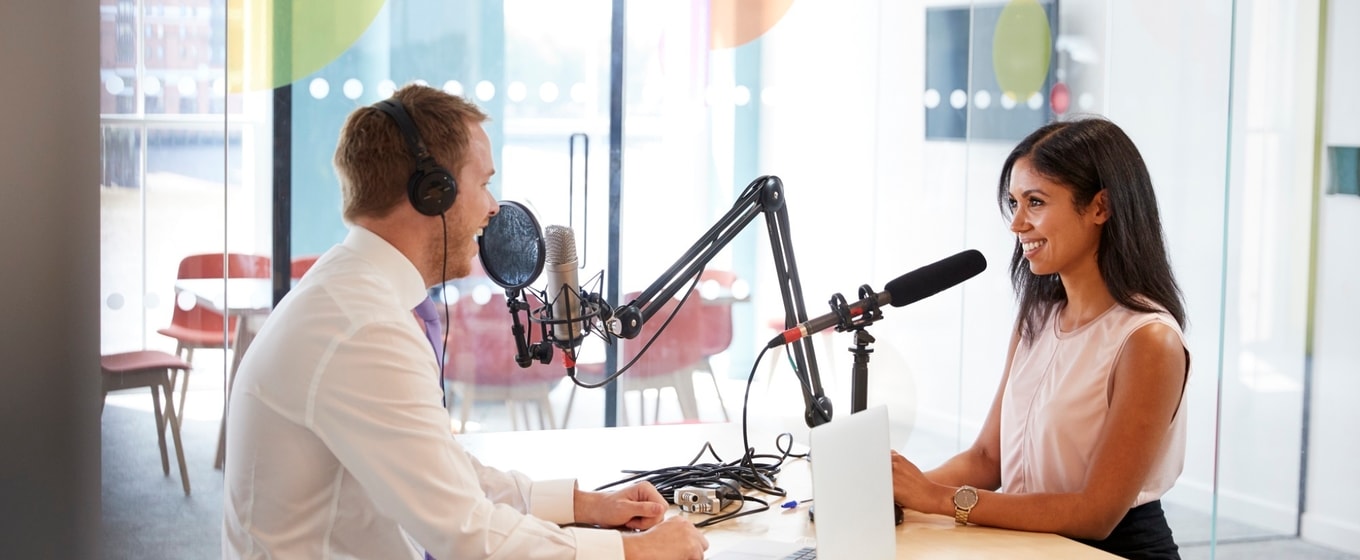 5 Sales Podcasts You Should Listen to in 2019 - Fleximize