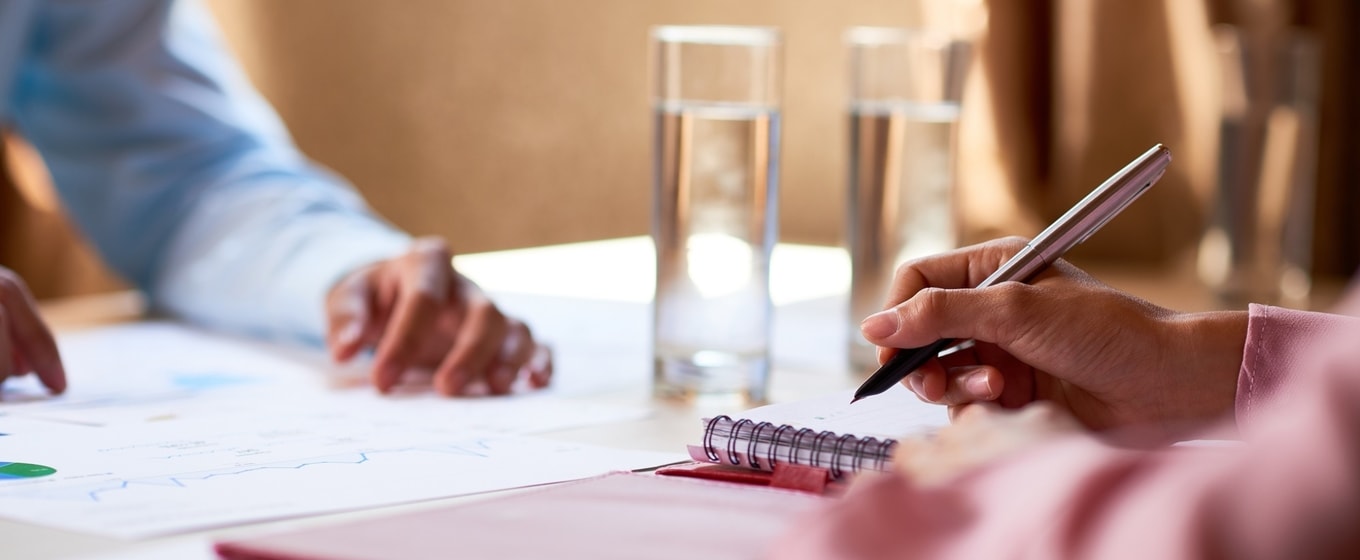 A Small Business' Guide to Checking Contracts - Fleximize